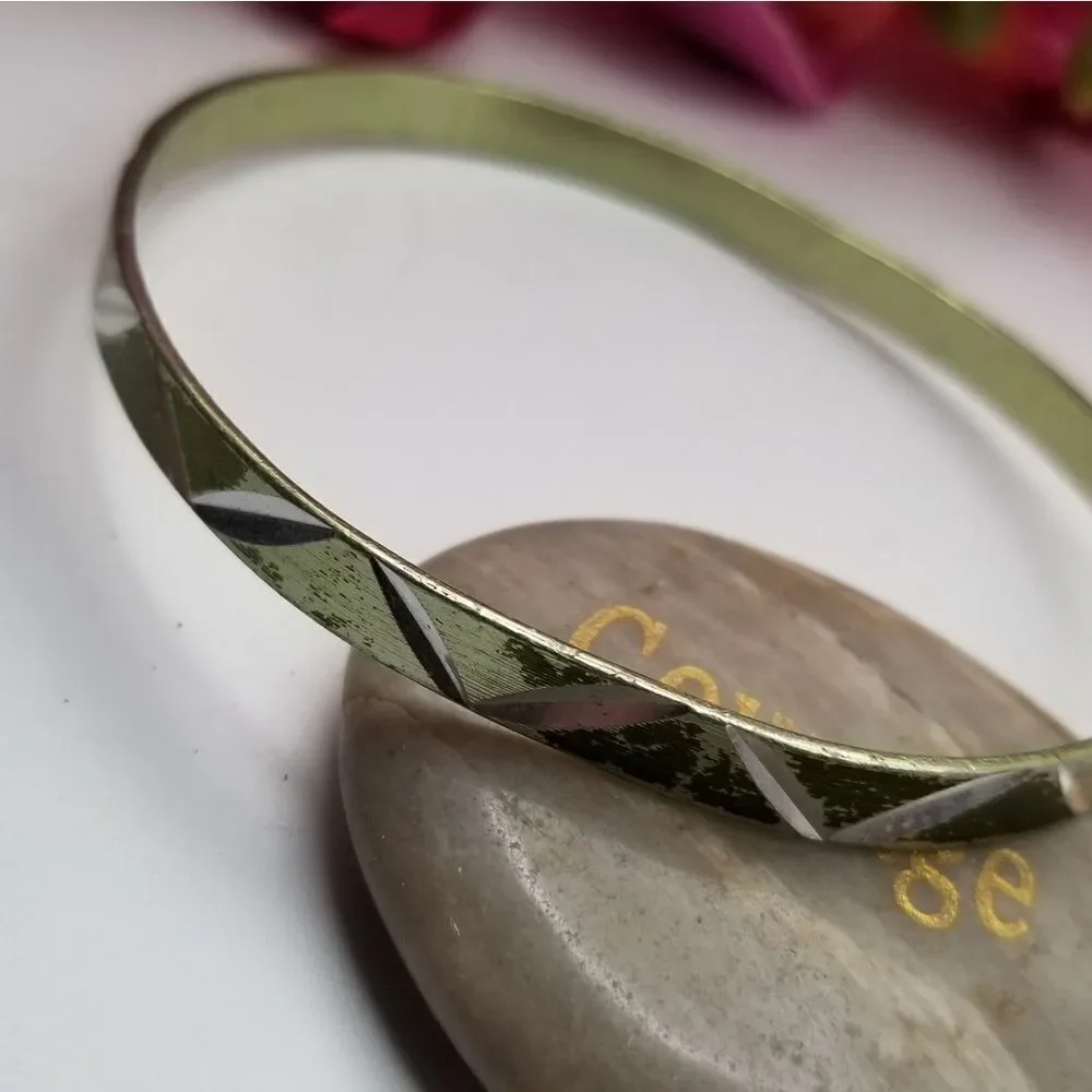 Rocker Green metallic hue toned bracelet bangle. B522